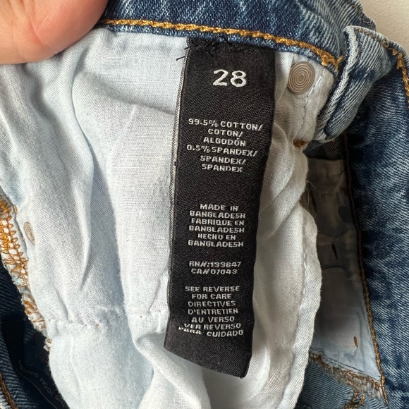 Kendall + Kylie Blue Denim The Icon Distressed Shorts Size 28 - Picture 4 of 5